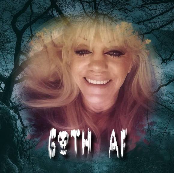 Meet your Posher, Kathy - Picture 1 of 1